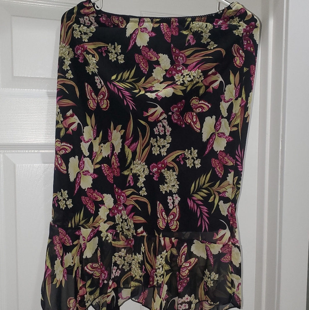 Ease floral skirt, mid length